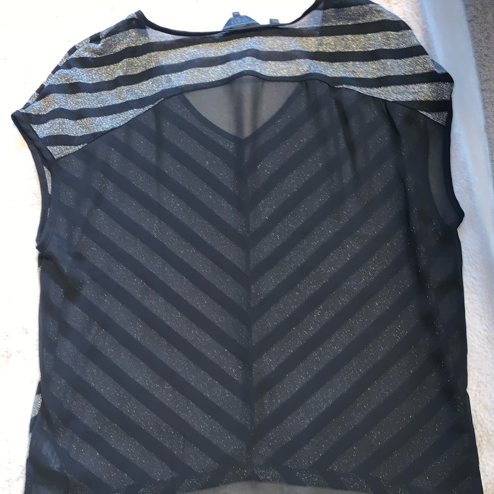 Guess Top - Picture 5 of 5